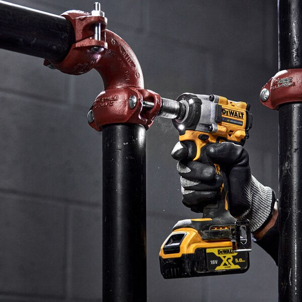 Brushless Impact Wrench XR 1/2 18V LI-ION 5Ah Dewalt DCF921P2T