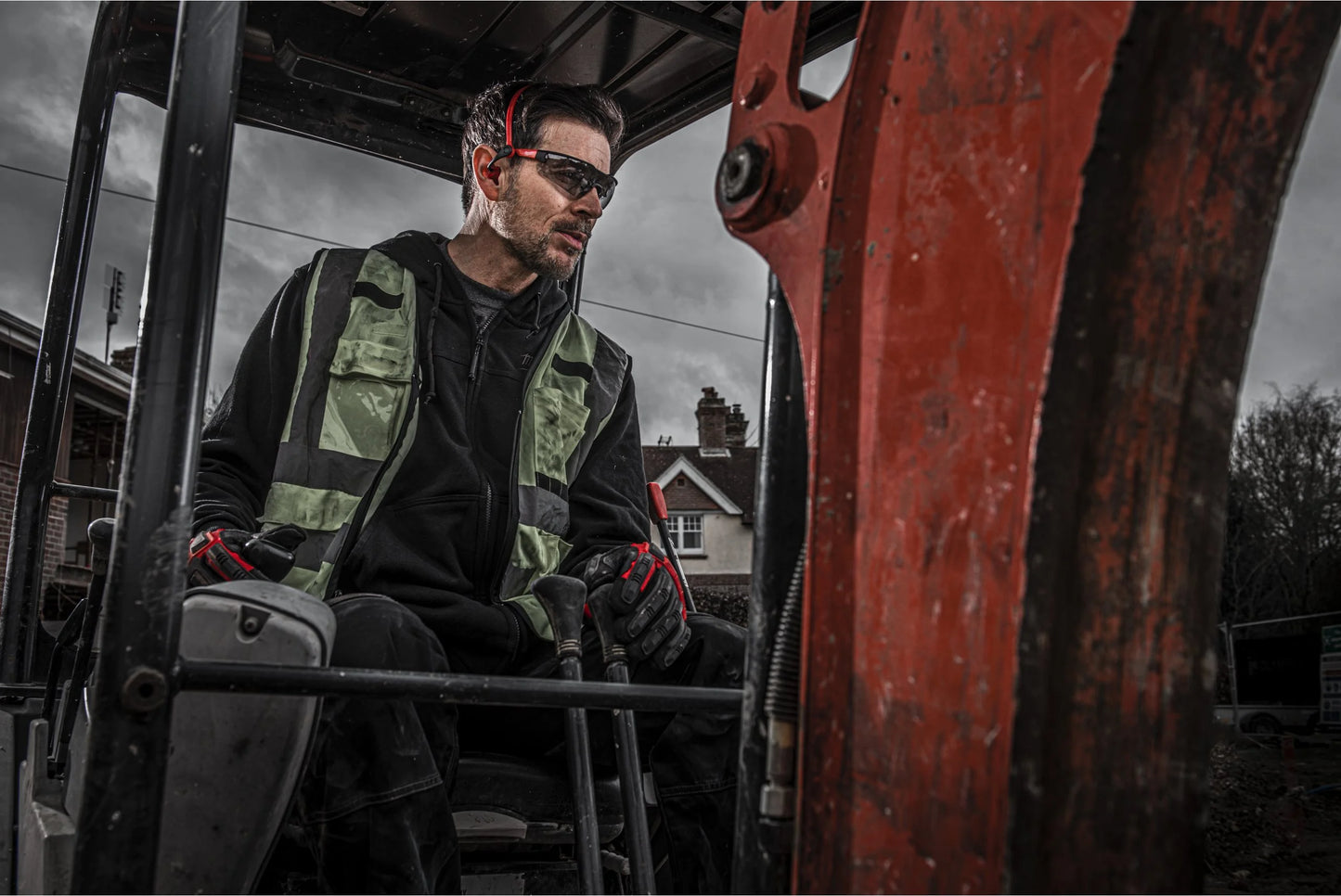 Milwaukee anti-fog and anti-scratch safety glasses