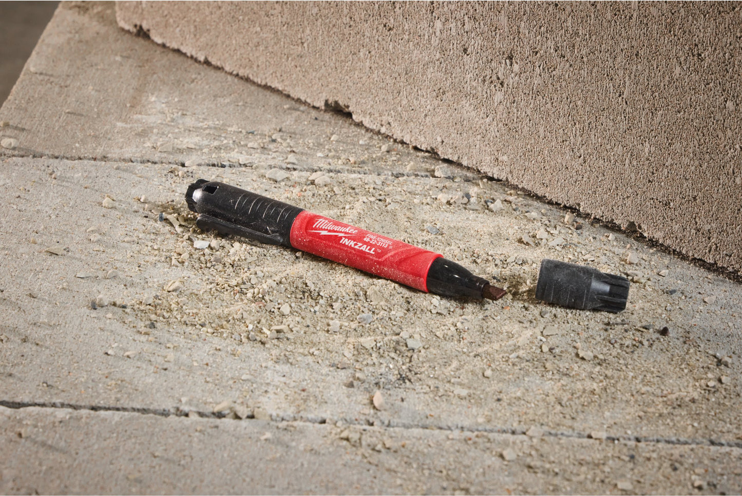 Marcador de doble punta cincelada y fina Inkzall Negro Milwaukee