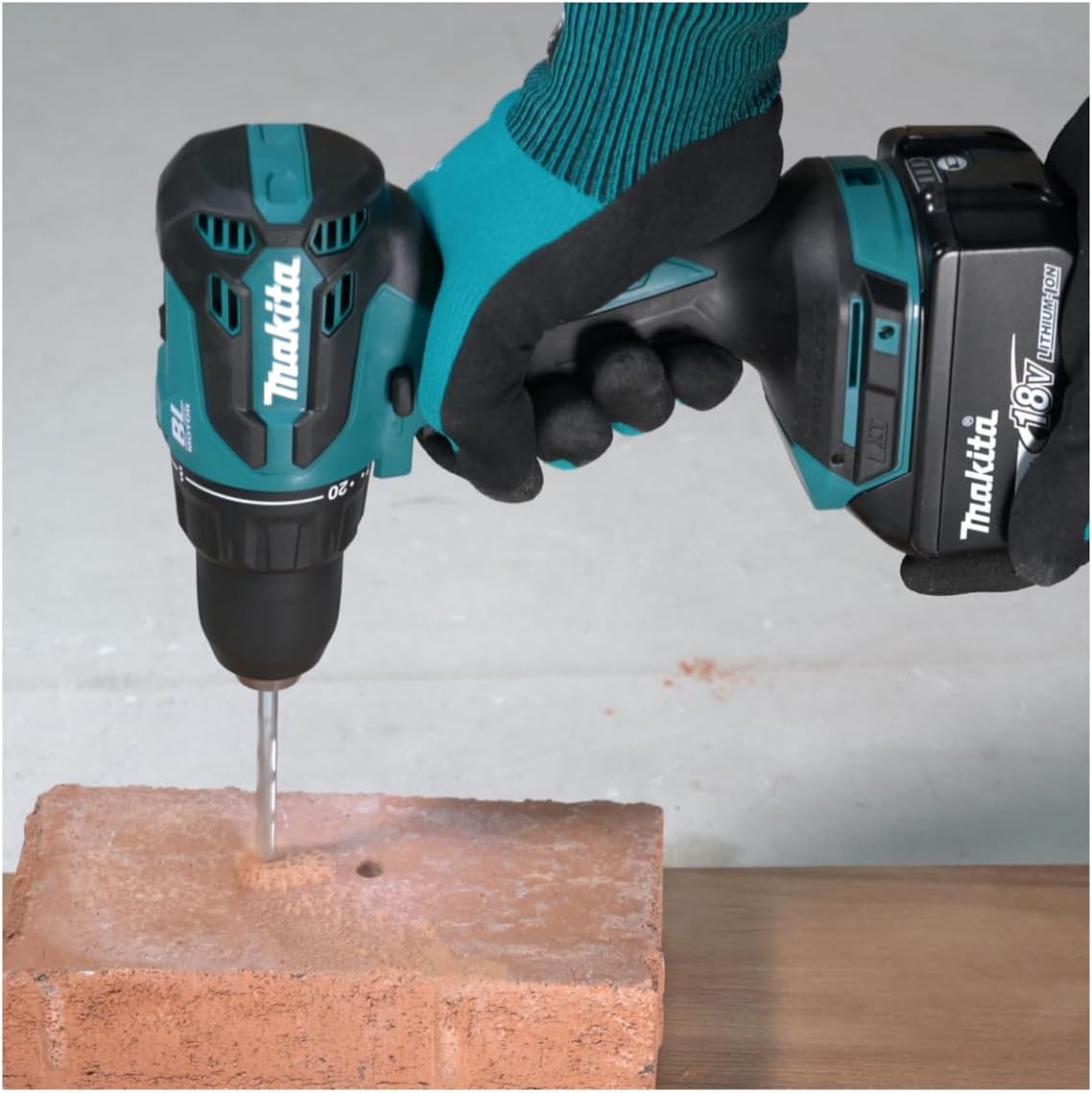 Taladro combinado BL 18V LXT 65Nm Makita DHP490Z