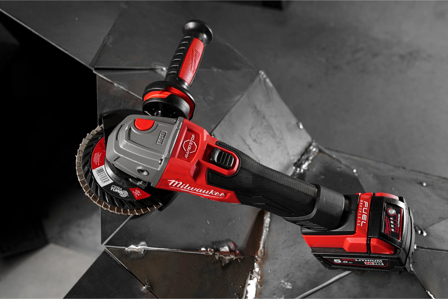 M18 125 mm angle grinder with brake and paddle switch + 2 × 5 Ah batteries + charger + Milwaukee case, M18 FSAG125XB-502X