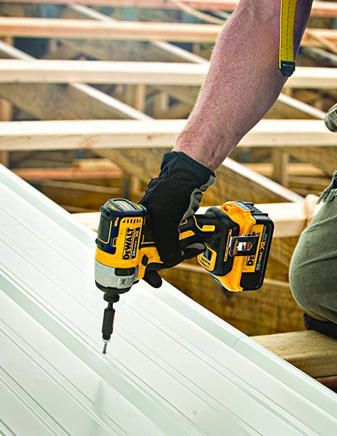 Kit 6 herramientas 18V + 3bat 5Ah + Cargador + Maletines + Base Tstak Dewalt DCK685P3T